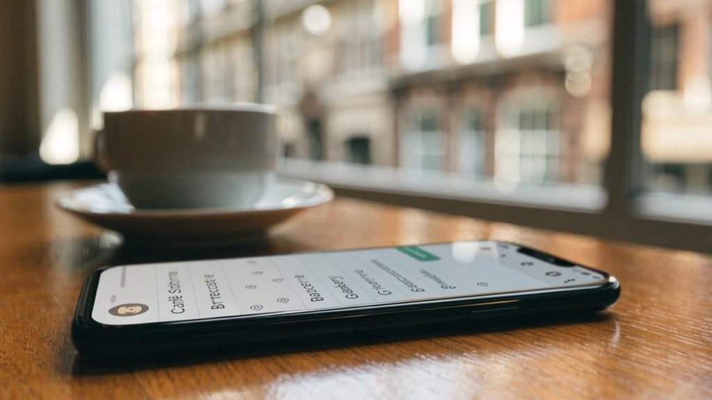 01-ai-chat-recommendations-on-phone.jpg